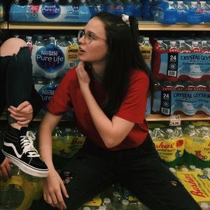 Meet your Posher, Emily